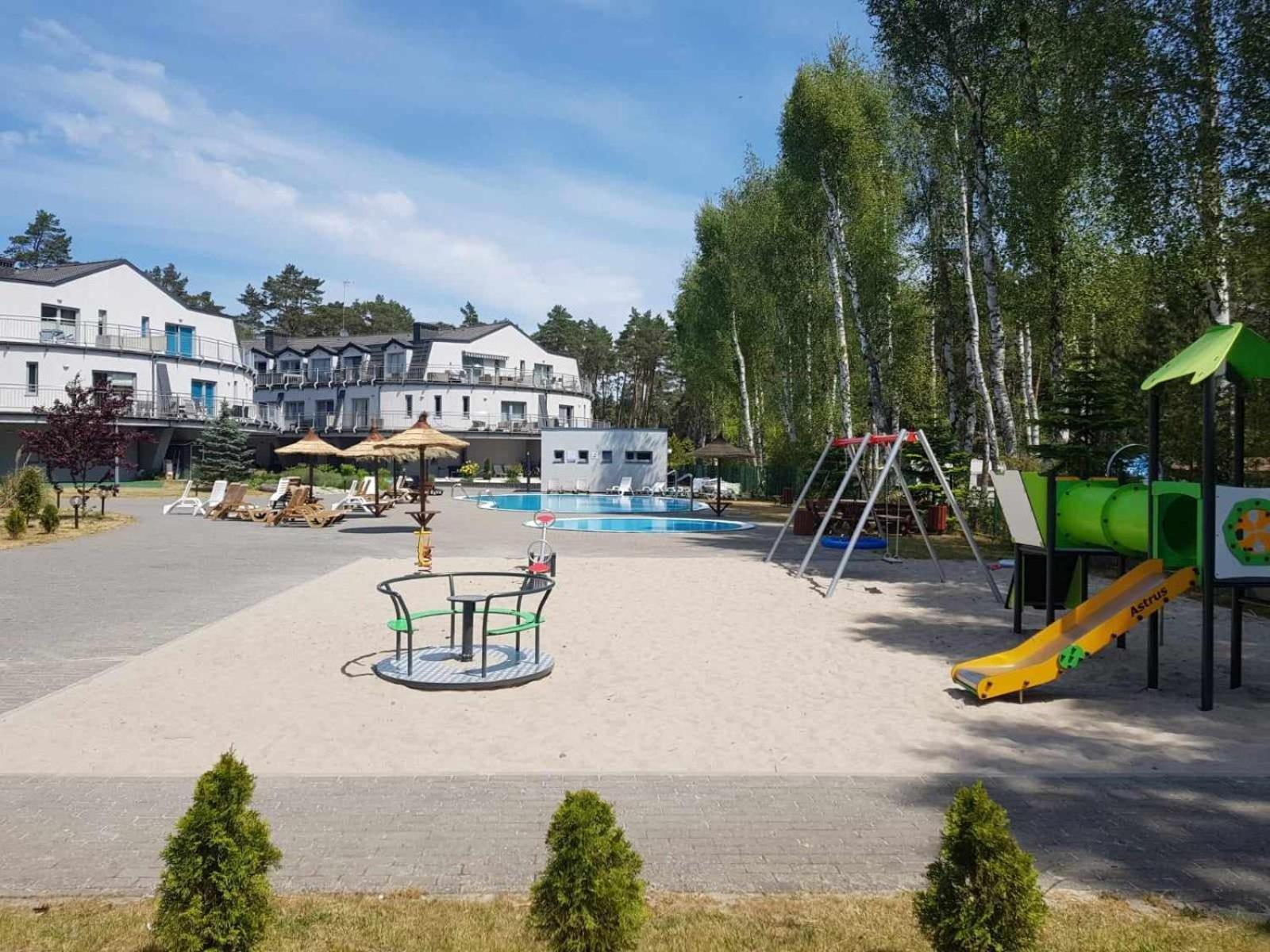 Romantyczny Apartament Happy 16 Basen & Kort Tenisowy, Ochrona 24 H - Dla Maksymalnie 6 Osob 波别罗沃 外观 照片
